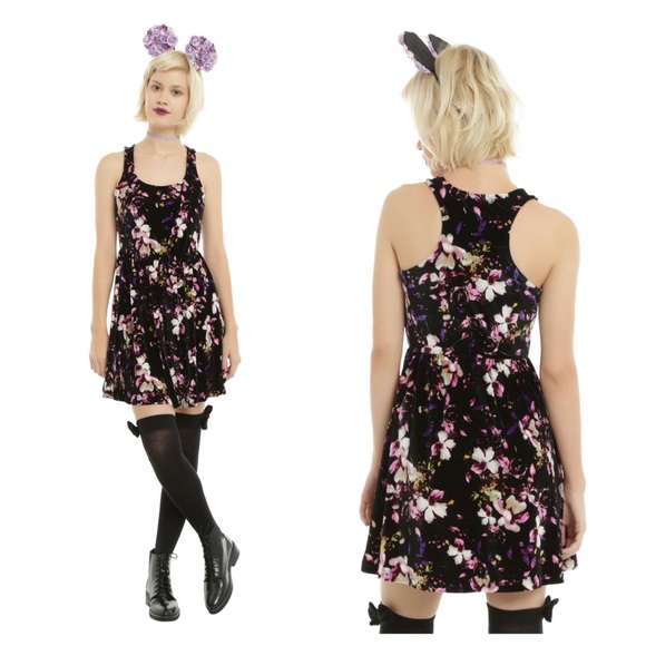 Hot Topic Velvet Floral Rose Tank Swing Dress M - Picture 2 of 2